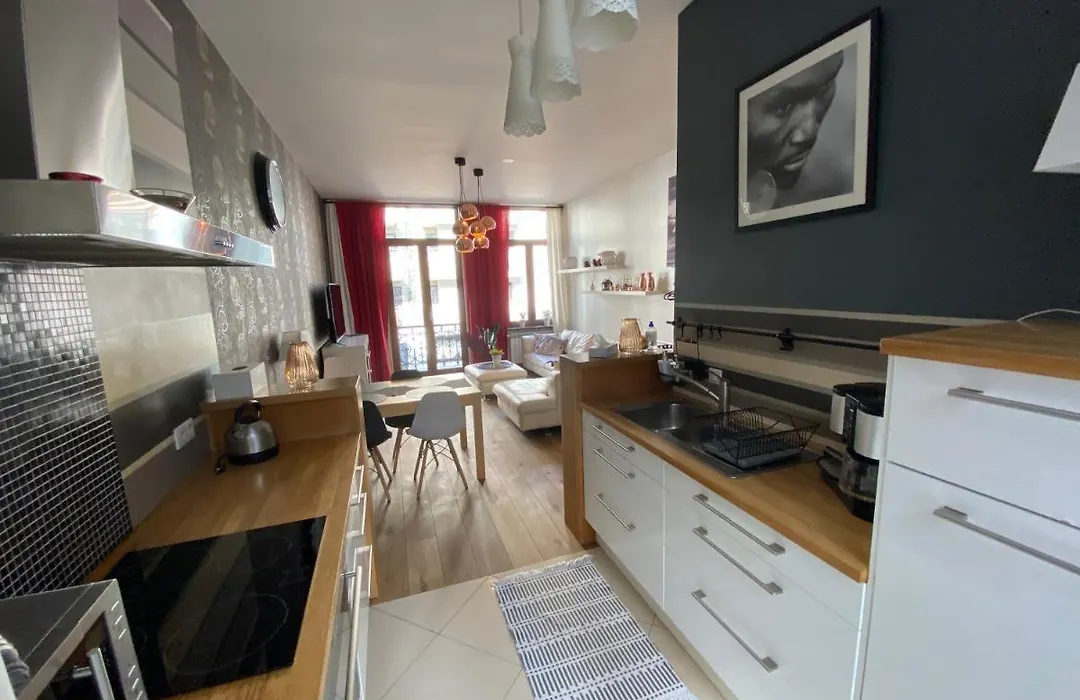 Grand Appartement Jourdan Eu-1