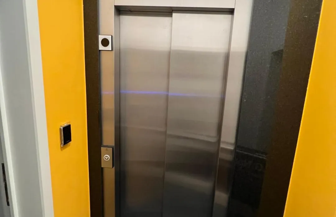 Luxury Brand New Apartment-1