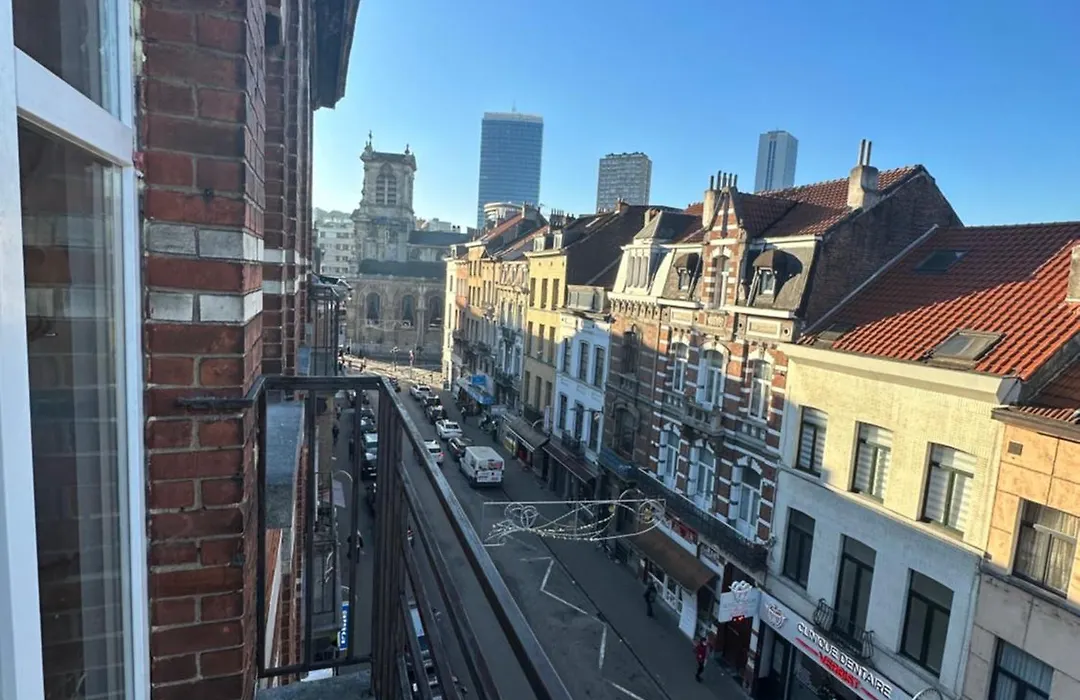 Immeuble au cœur de Bruxelles : Vivez l'Expérience Unique de la Rue Verbist-1