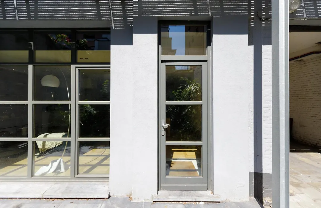 Couronne Apartments-1