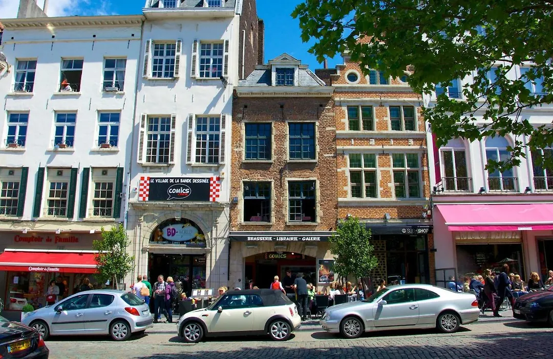 Magnifique Appartement Au Coeur Du Sablon !-1