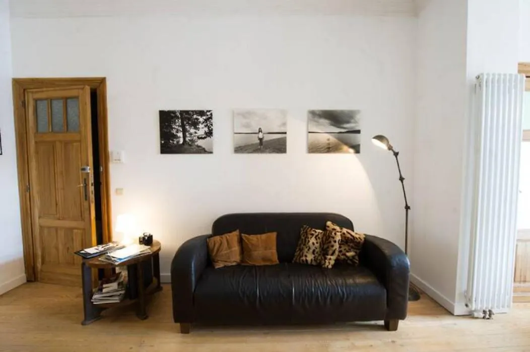 Grand appartement d'artiste cosy et proche de tout-1