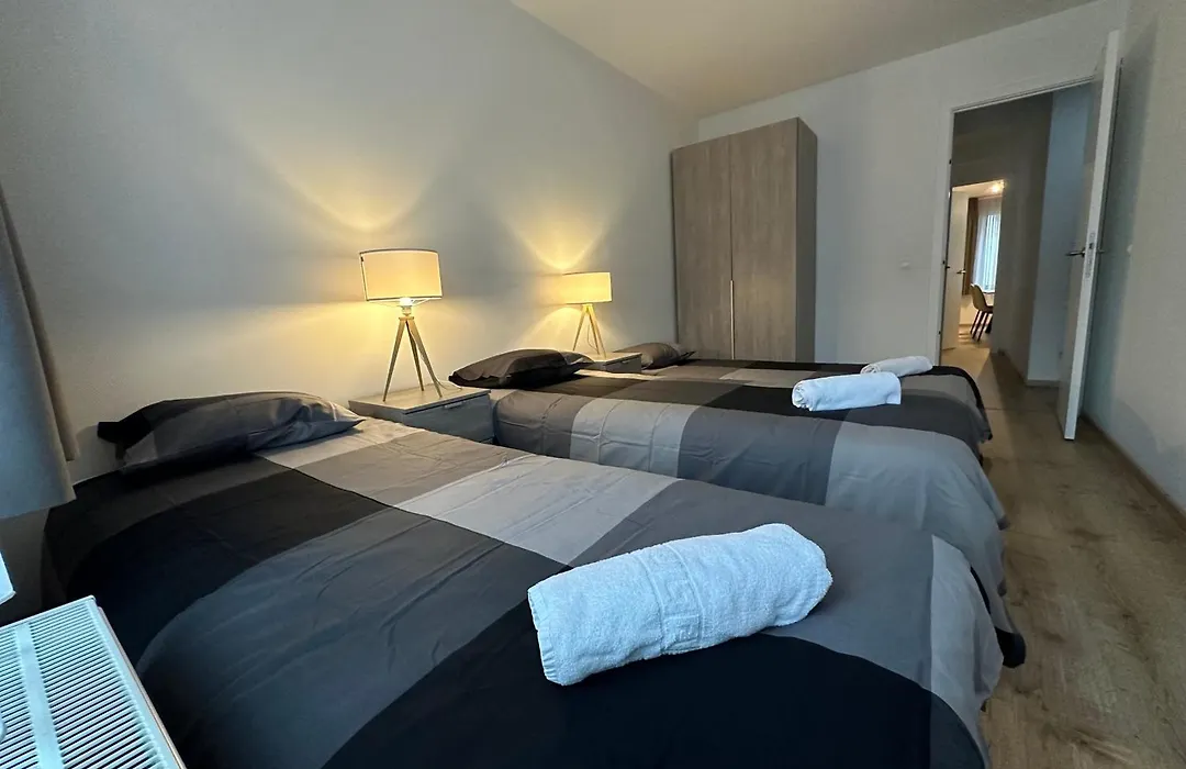 Cosy 2 Bedroom Apartment In City Center-1