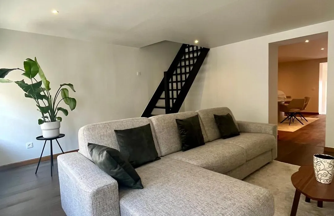 Stilias Apartment 6P City Center-1