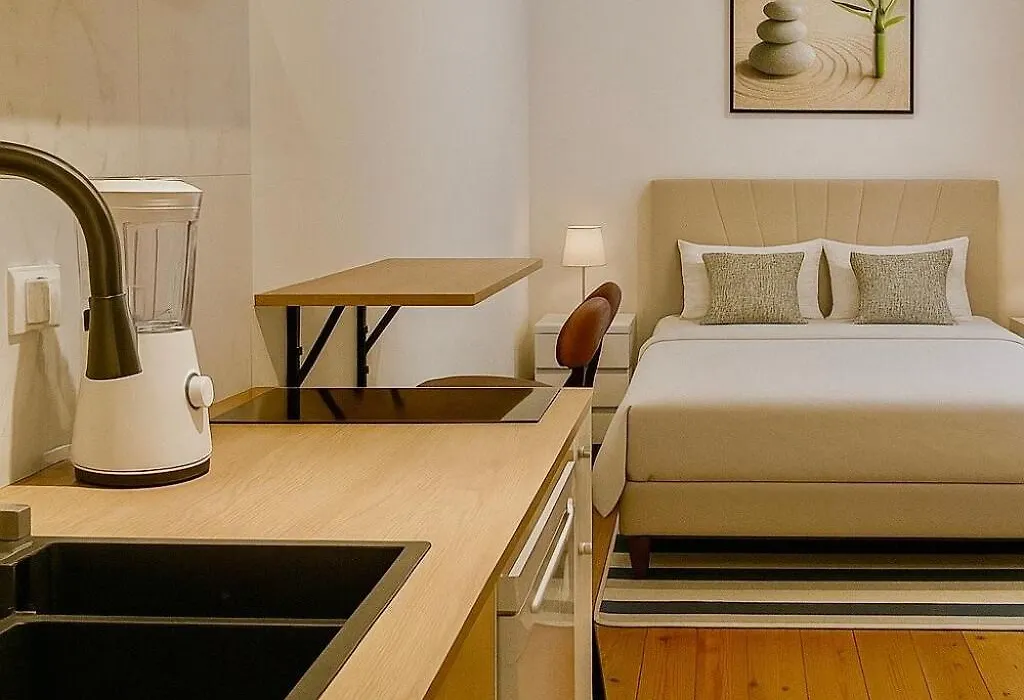 Cozy And Centrally Located Studio Apartment-1