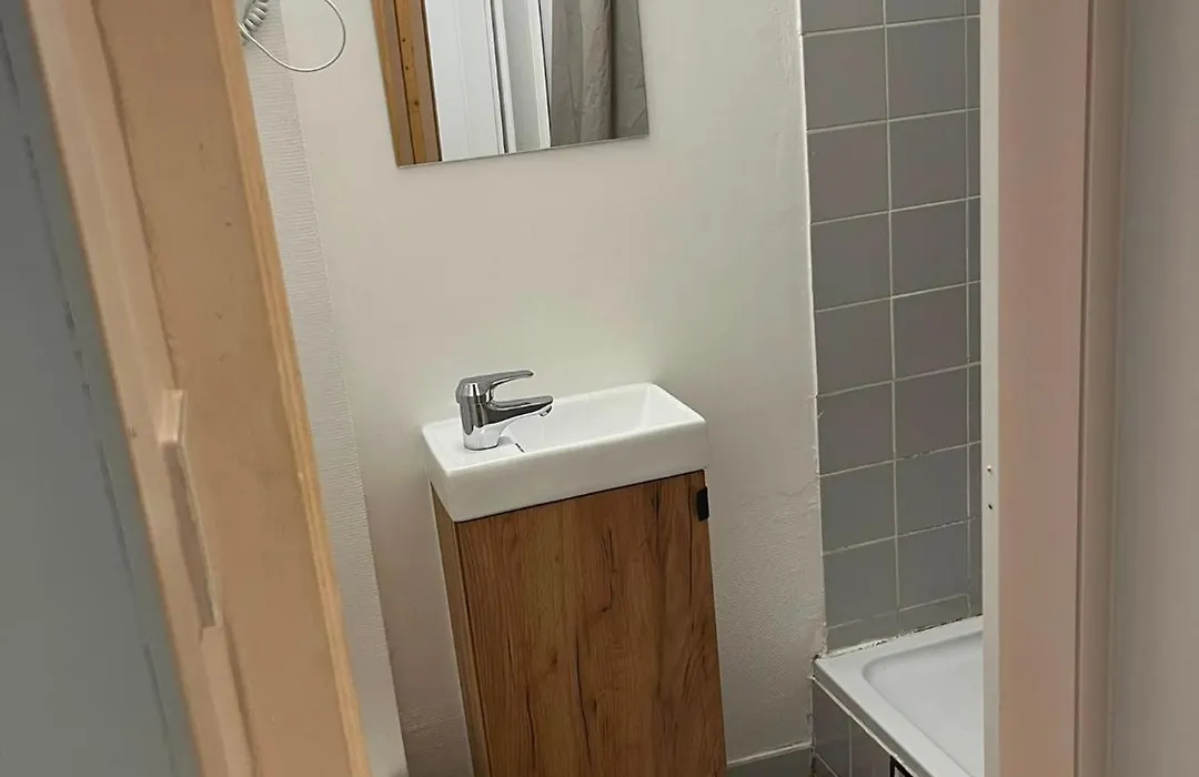 European District Apartment Zero-1