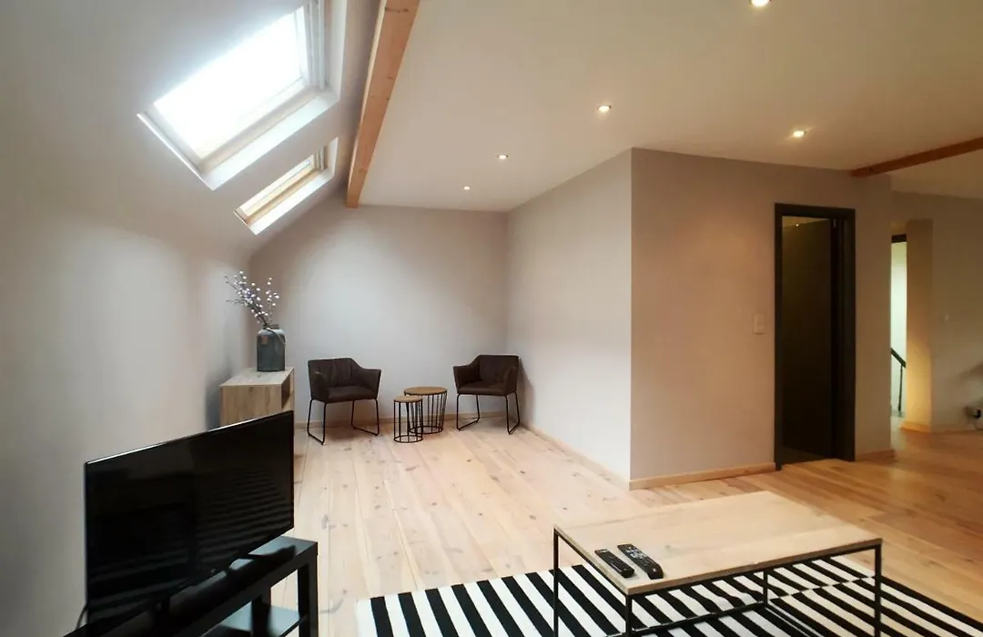 Parlamentarium Apartment-1