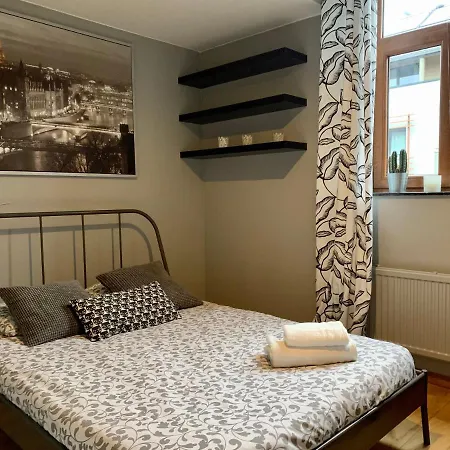 Grand Appartement Jourdan EU-3