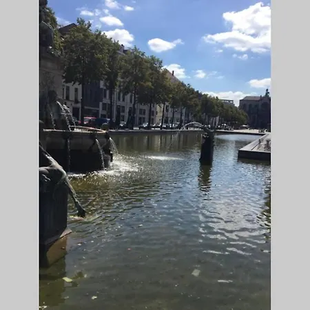 En plein cœur de Bruxelles. Superbe duplex.A voir!-2