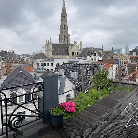Duplex Dernier Etage Avec Terasse A Deux Pas De La Grand Place-3
