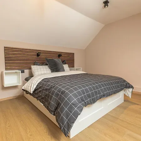 Golden Dove Luxury Aparts-3