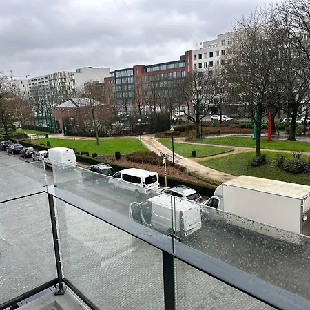 Furnished 2 Bedroom Apartment In City Center-3