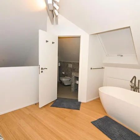 Family Duplex Getaway - Perfectly Positioned For City Adventures-2