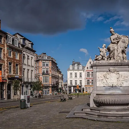 Magnifique Appartement Au Coeur Du Sablon !-2