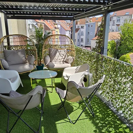 Chambre deluxe au 2ème étage, chambre double au 4ème étage NOT A HÔTEL-3