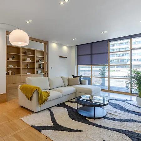 Couronne Apartments-3