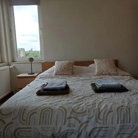 Charming Apartment In Etterbeek 70 M² With Balcony-3