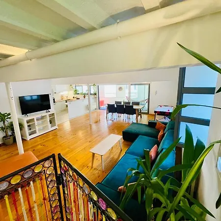 Oasis-Spacious Loft In Excellent Location-2