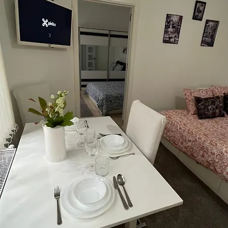 Two Bedroom Flat - Hyper Center Brussels-3