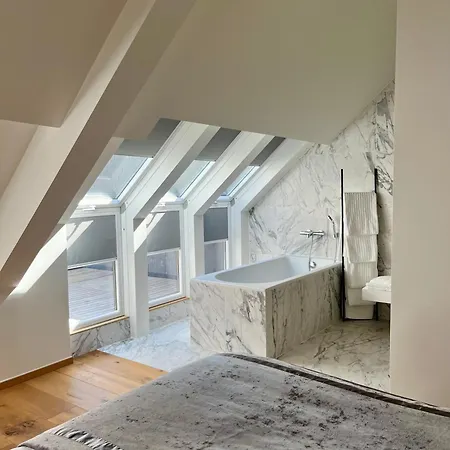 Stilias Apartment 6P City Center-2