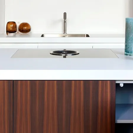 Modern Central 1BR Suite - 90 sqm-2