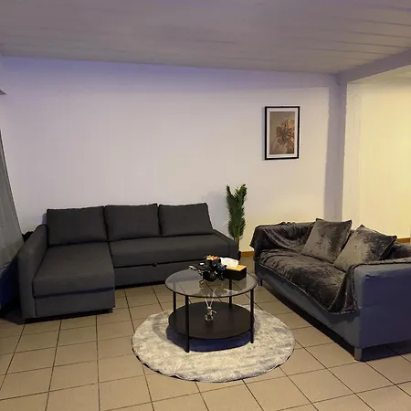 Appartement de Luxe Entièrement Rénové - Proche Aéroport de Bruxelles, Quartier Chic-2