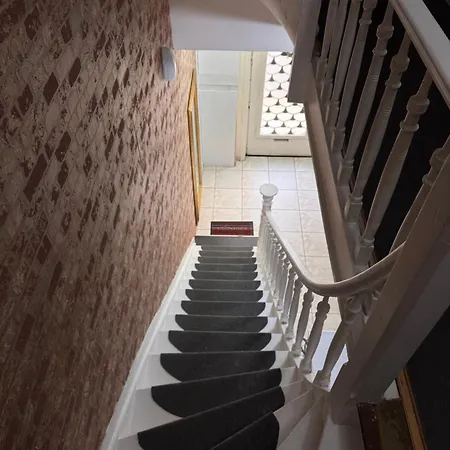 Etterbeek House-2