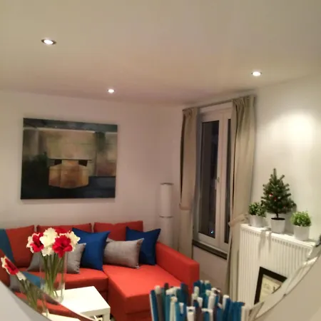 Heart Of Brussels Escape, Steps From Bourse-3