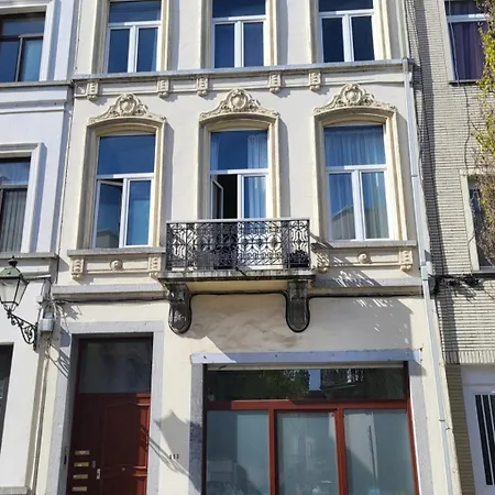 Private Rooms - European Quarter-3