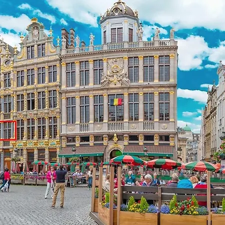 Unique Flat on the GRAND PLACE-2