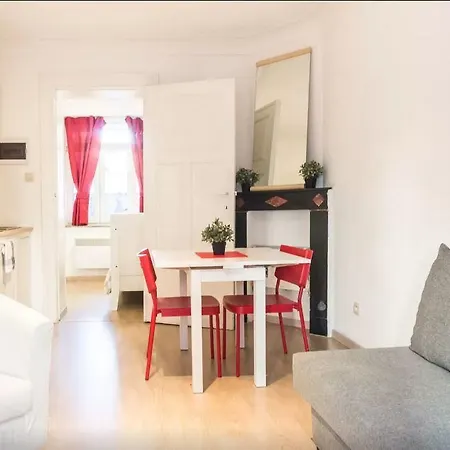 Cool Central Apartment-3
