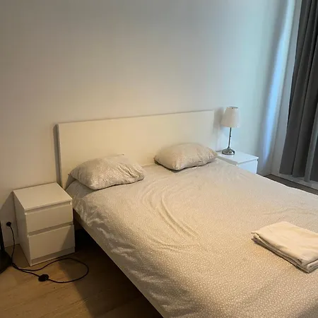 Brussels European Flat-2