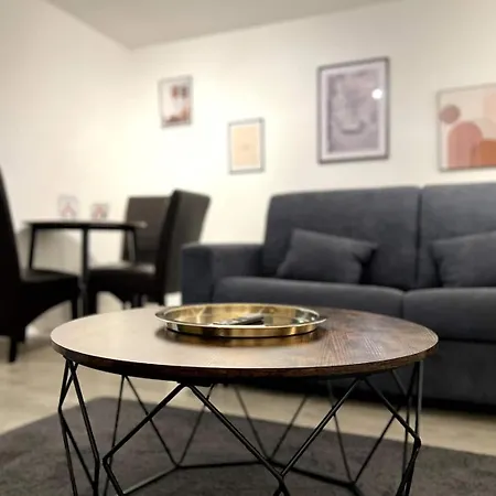 Charming Uccle - 1 Bedroom Apt Brussels-2