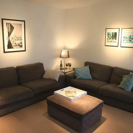 Spacious Design Apartment In Brussels-3
