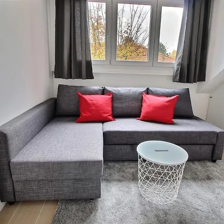 Rent A Flat - Montgomery-3