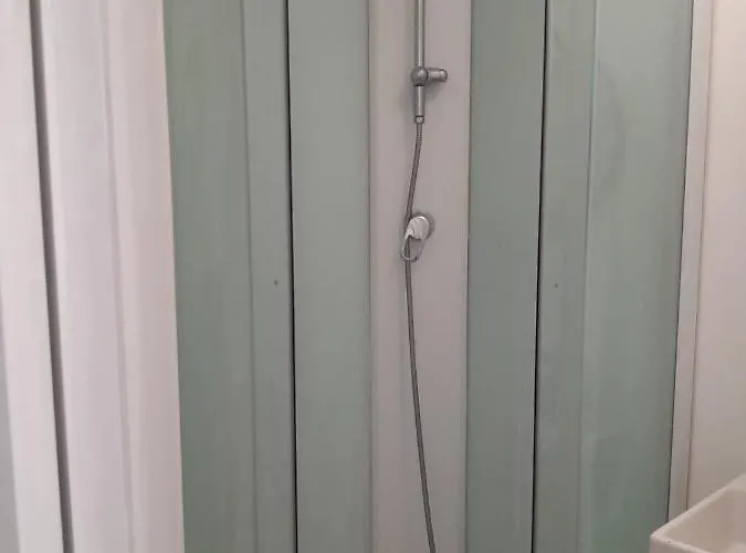 1 Bedroom Studio Sleeps 4 Bruxelles