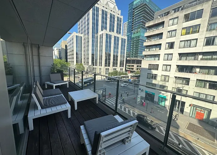 3 Bedroom Apartment In City Center With Balcony View Bruxelles