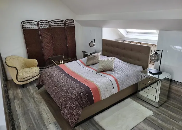 Appartement Duplex élégant situé à 1min de la gare du nord à Bruxelles