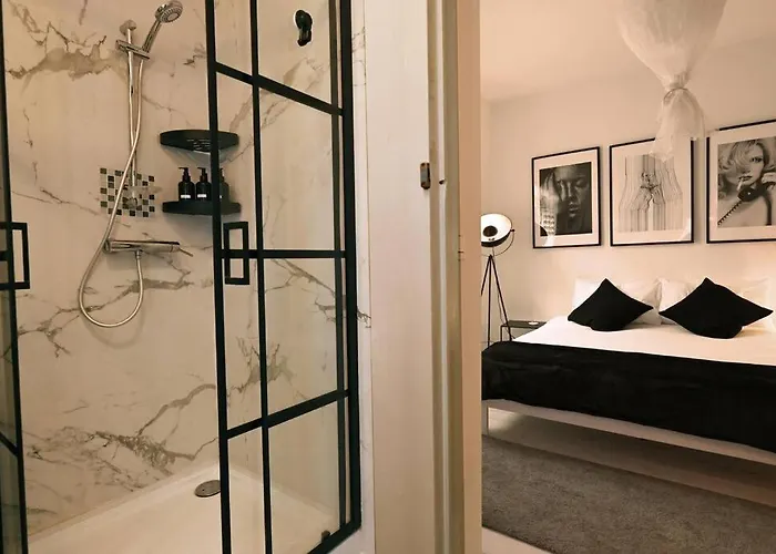 Appartement Stylish Duplex In The Heart Of Brussels Centre