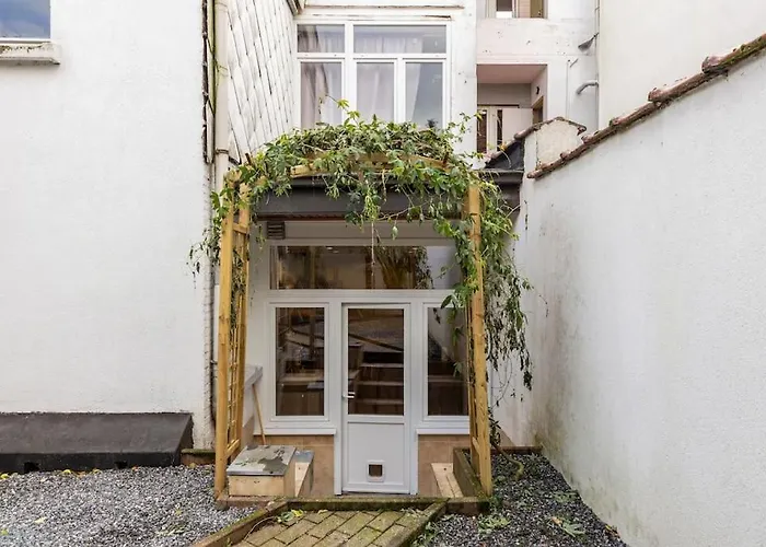 Magnolia Green Garden New And Fully Equipped Bruxelles