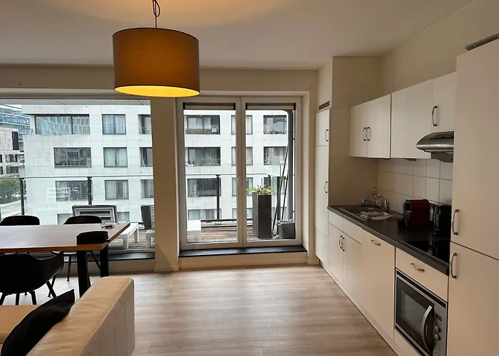 3 Bedroom Apartment In City Center With Balcony View Bruxelles