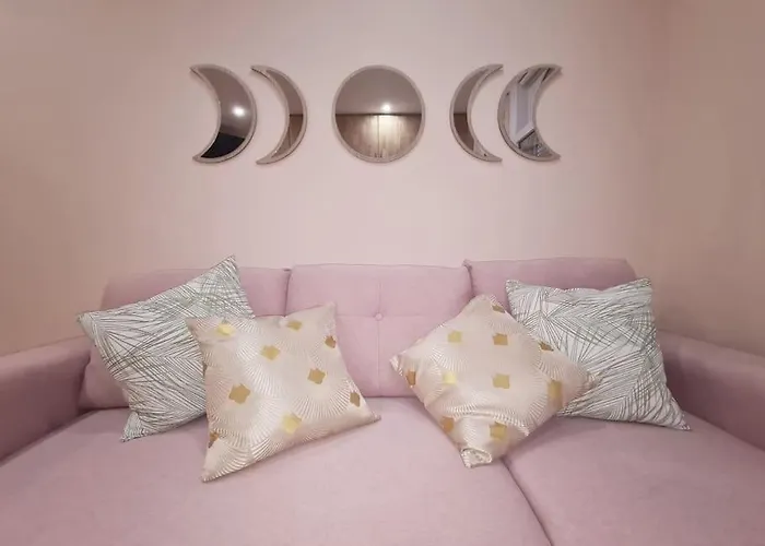 Magnolia Pink Studio New And Fully Equipped Bruxelles