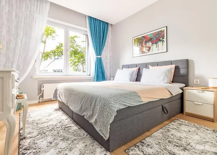European Heart 2-Bedroom Flat. Bruxelles