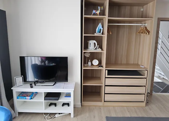 Chambre deluxe au 2ème étage, chambre double au 4ème étage NOT A HÔTEL Bruxelles