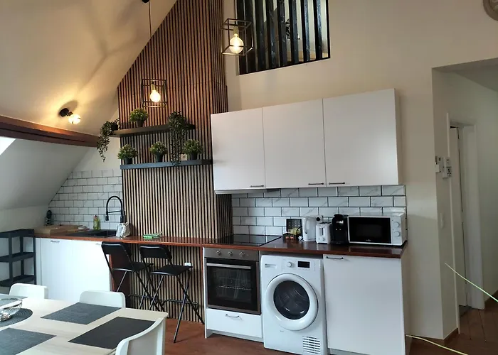 New Cozy Apartments In Porte de HAL Bruxelles