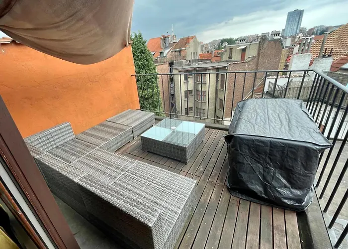 2 Bedroom Apartment With A Rooftop Terrace On 3Rd Floor Bruxelles