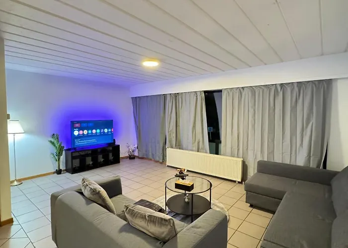 Appartement de Luxe Entièrement Rénové - Proche Aéroport de Bruxelles, Quartier Chic