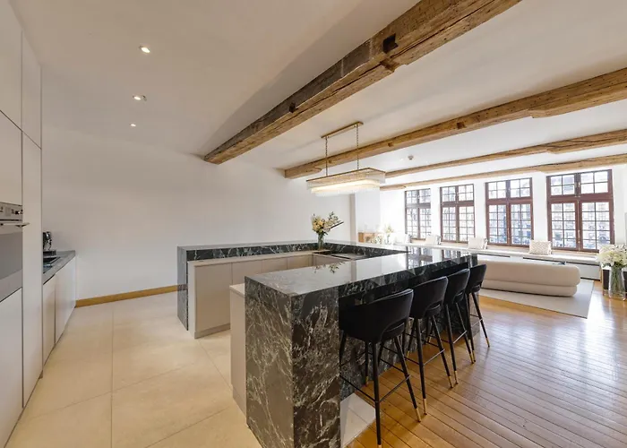 Unique Flat on the GRAND PLACE Bruxelles