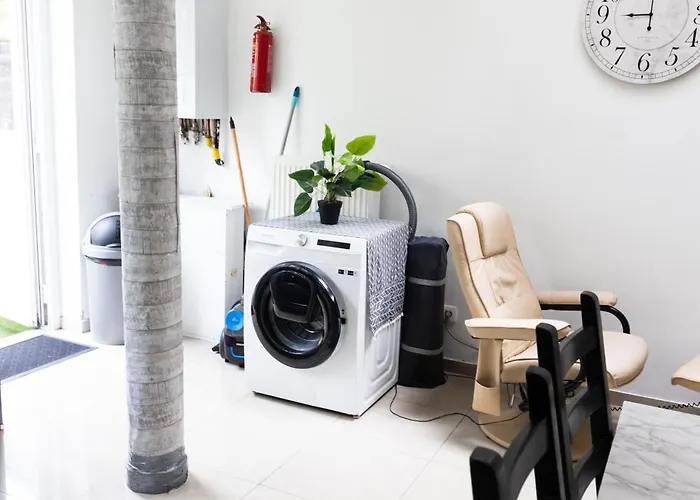 Appartement avec terrasse privée et garage rez de chaussée lumineux Bruxelles