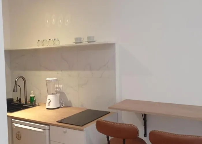 Cozy And Centrally Located Studio Apartment Bruxelles